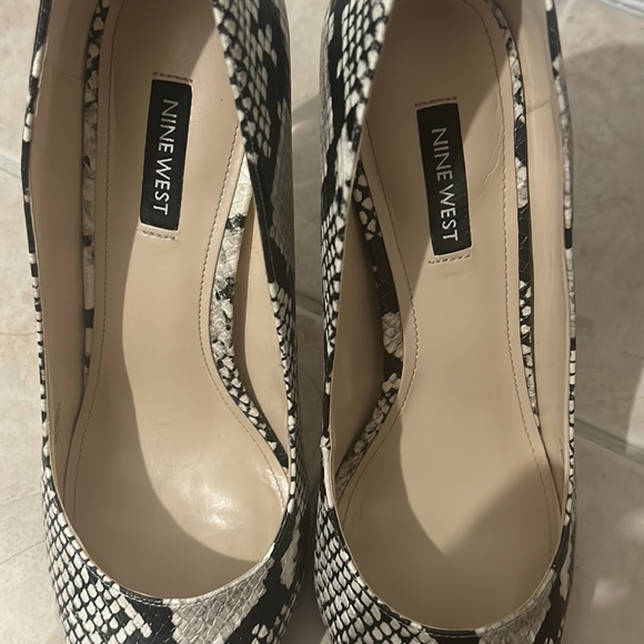 Nine West Pumps - Picture 9 of 9